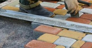 Укладка клинкерной брусчатки в Новом Уренгое: цена от 832 руб. за м2