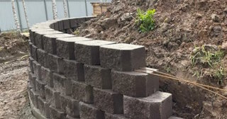 Установка подпорной стенки в Новом Уренгое в октябре